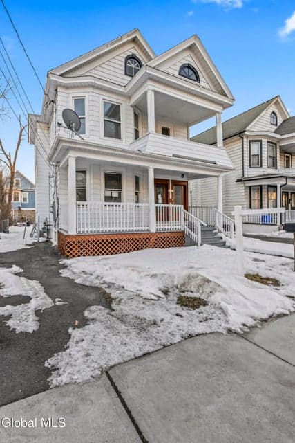 50 Southern Boulevard, photo 2