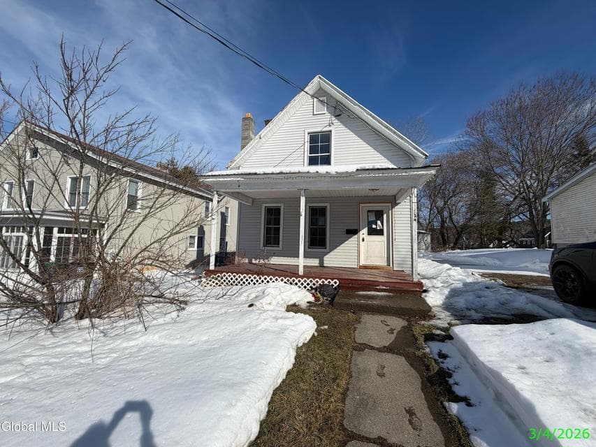 124 Lake George Avenue, photo 1