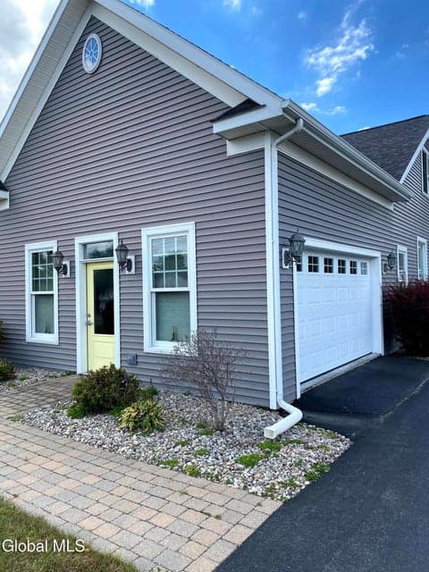 133 Prospect Avenue, photo 4