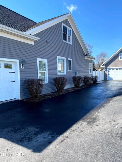 133 Prospect Avenue, photo 5
