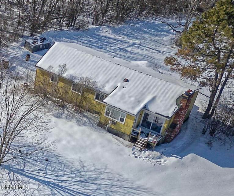 1027 Township Road, photo 2