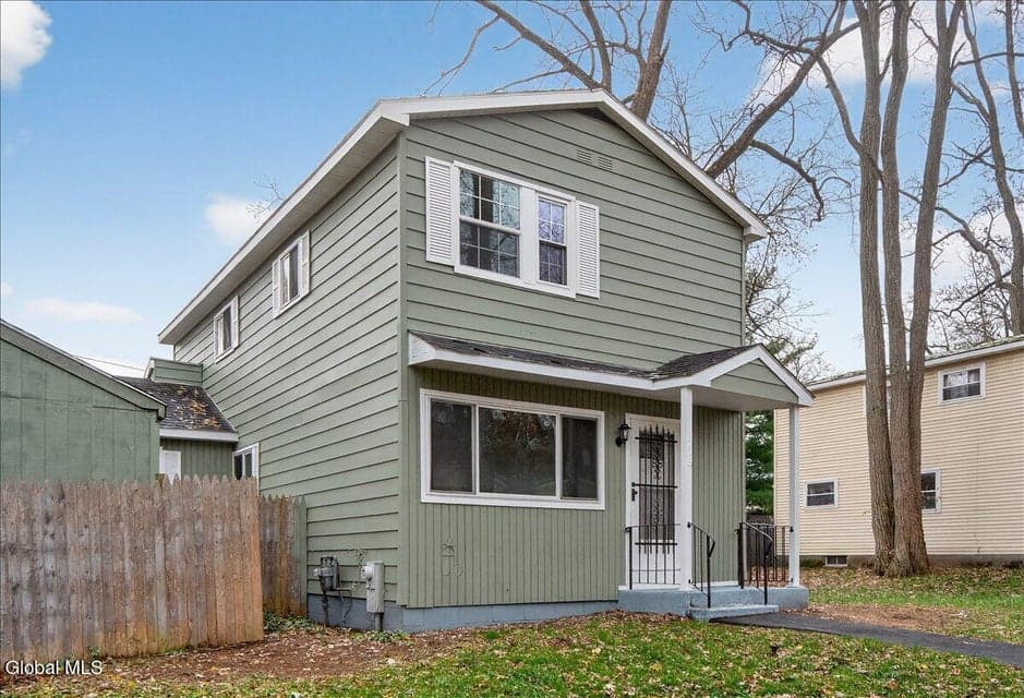 278 Donald Avenue, photo 1