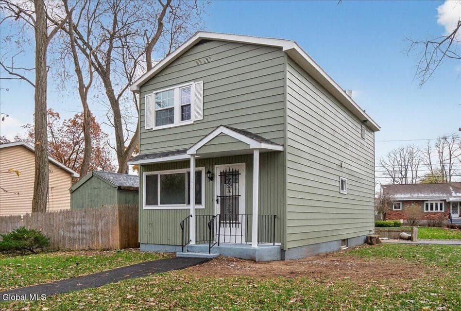 278 Donald Avenue, photo 3