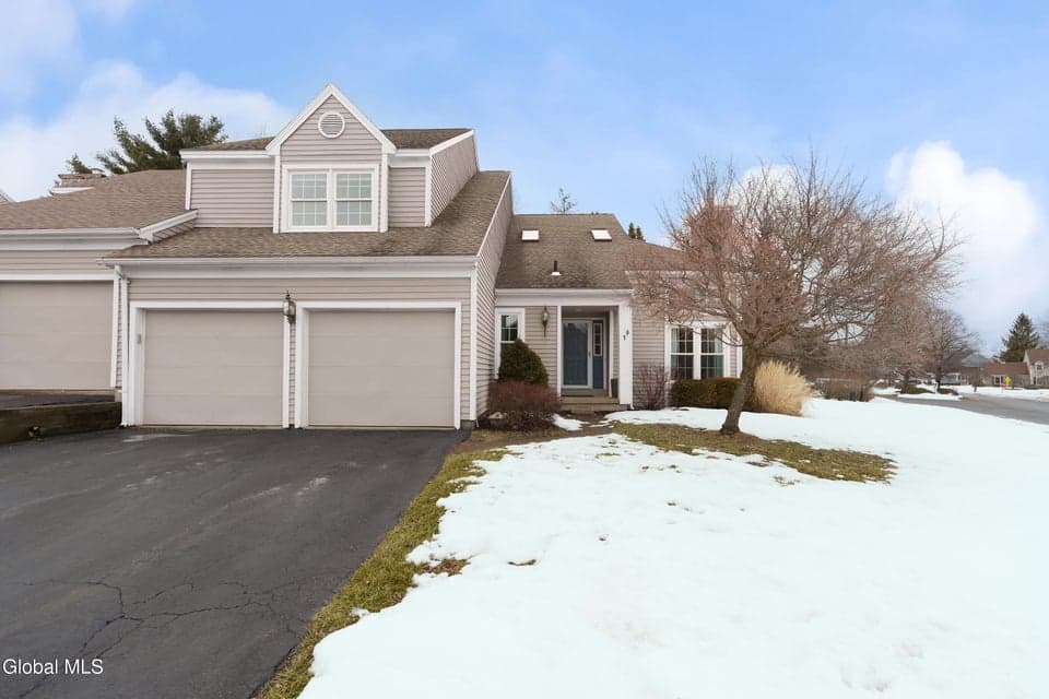 1 Ridgefield Drive, photo 1