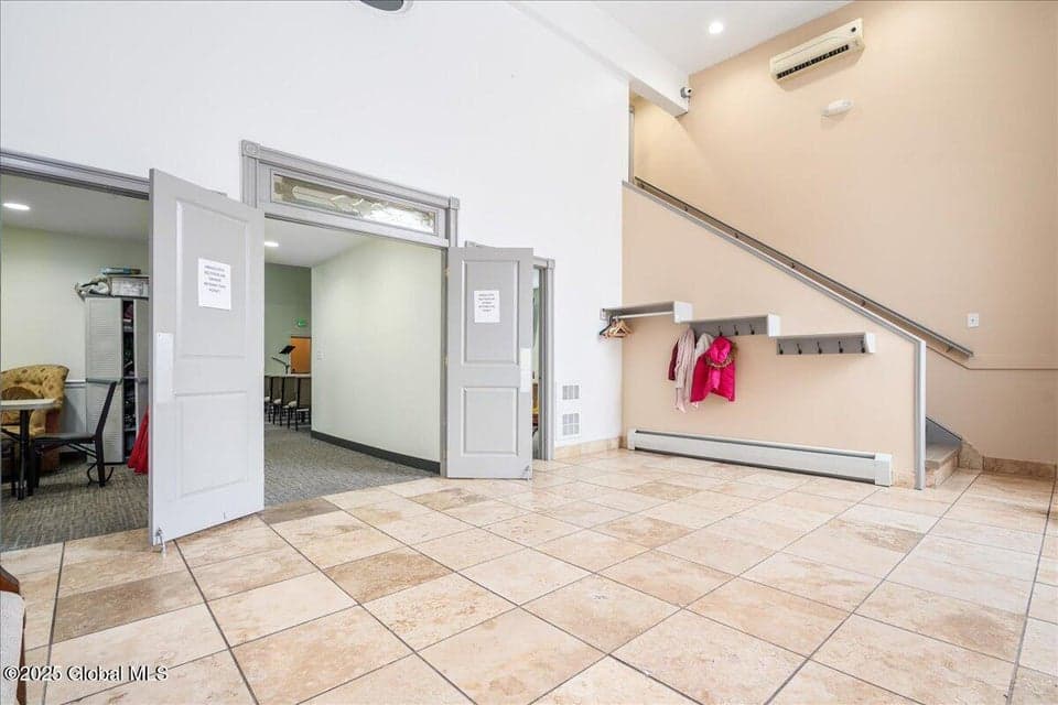 281 Washington Avenue, photo 3