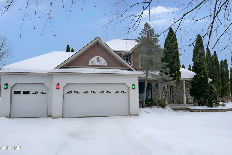 105 Ulrich Drive, photo 1