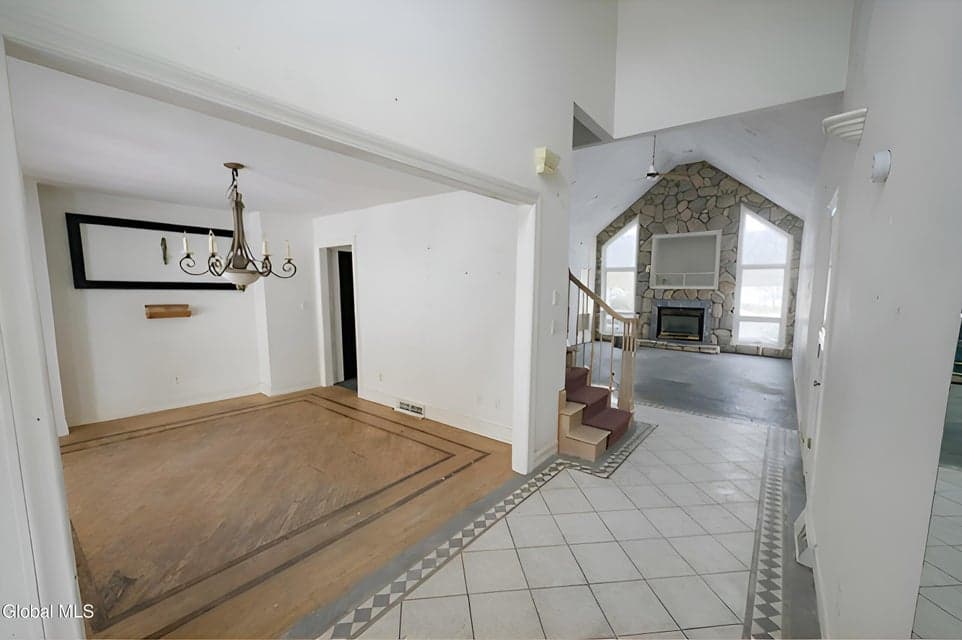 105 Ulrich Drive, photo 5