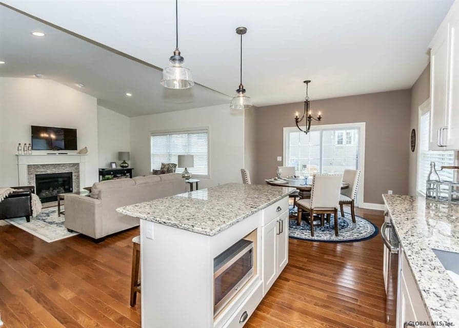 91 Lakepointe Way, photo 4