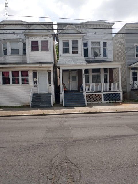 211 N Allen Street, photo 1