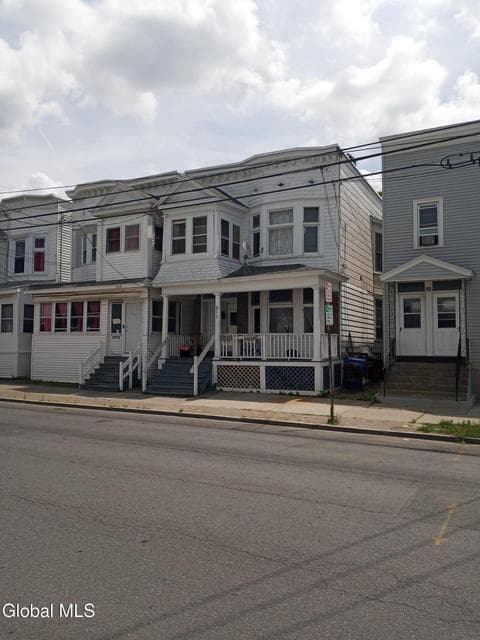 211 N Allen Street, photo 4