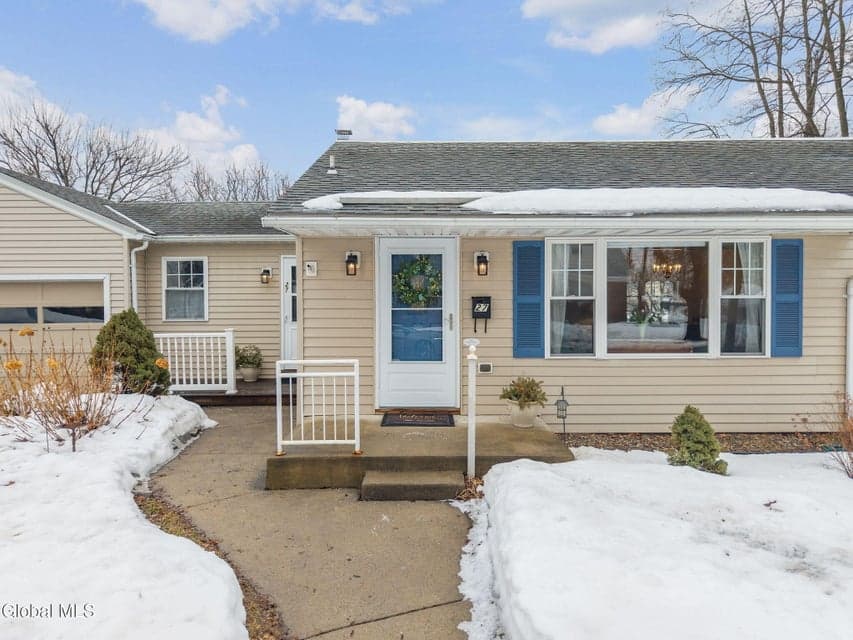 27 Croswell Street, photo 2
