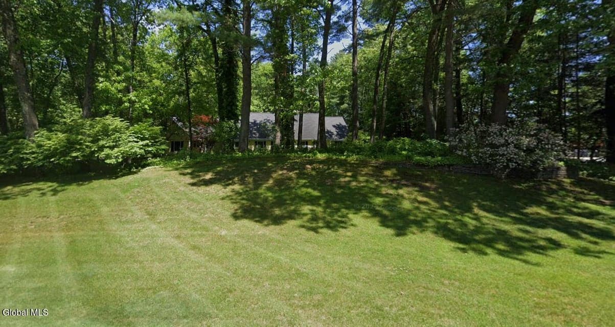 3 Beacon Hill Drive, photo 2