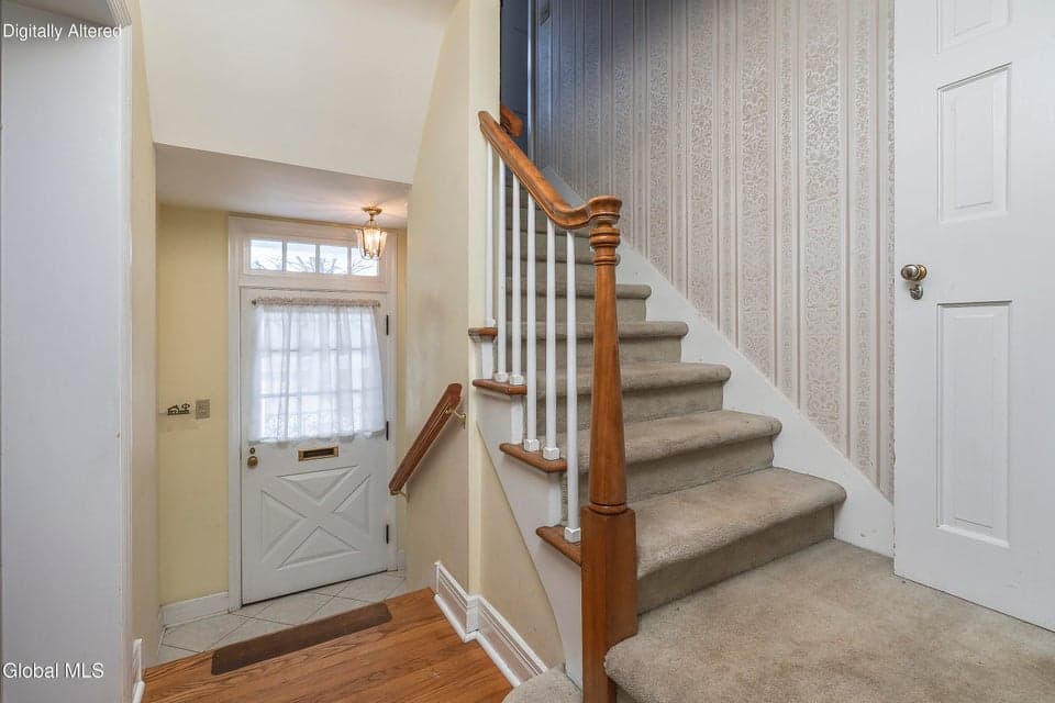 7 Clarendon Road, photo 3