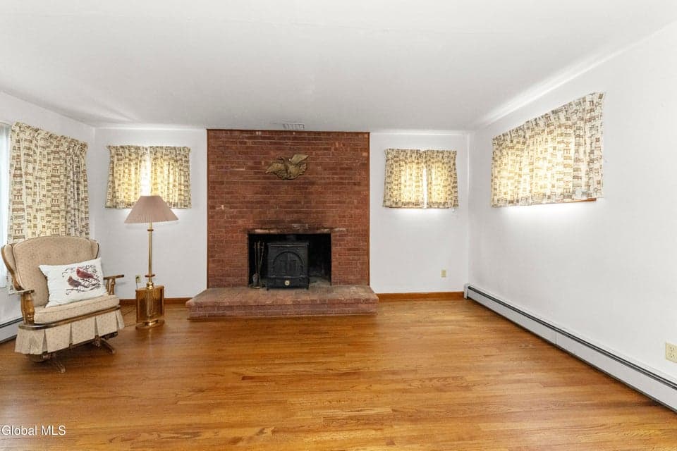 324 2nd Avenue, Watervliet, NY, photo 2