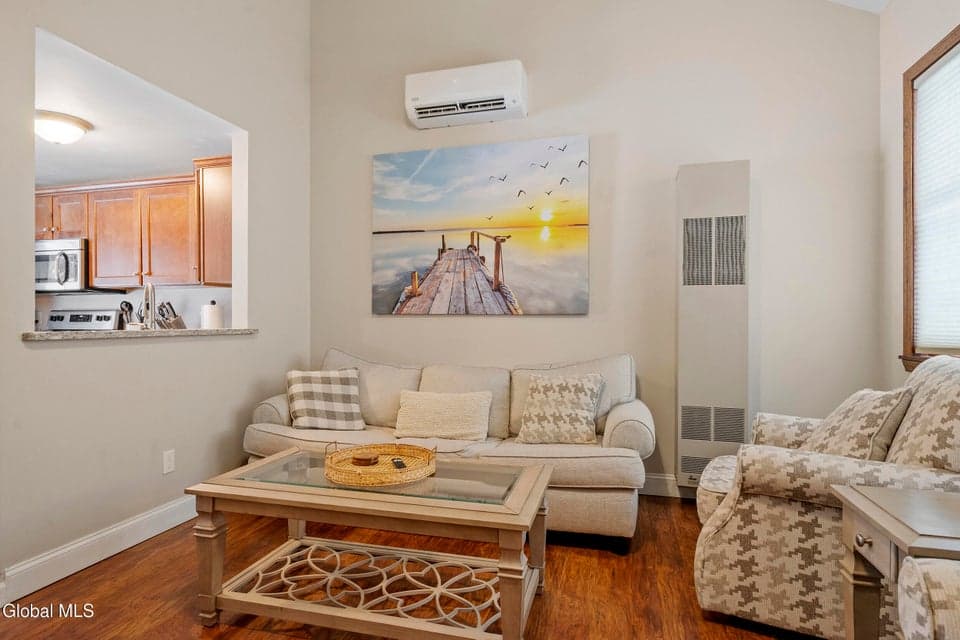 79 Pepperbush Place, photo 4