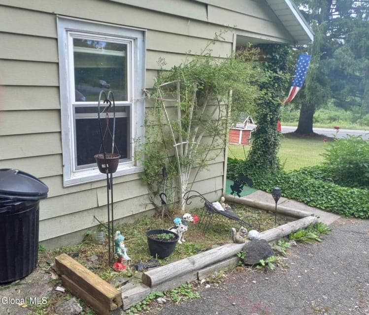 4664 NY-206, photo 3