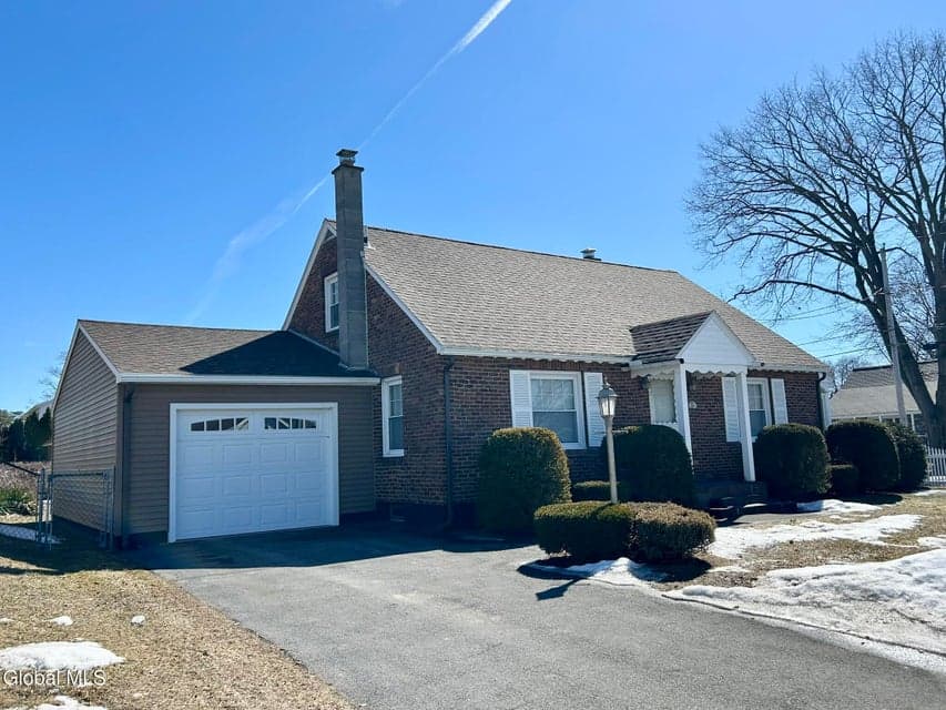3142 Turnbull Street, photo 2