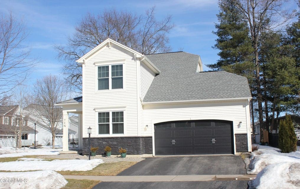 10 Maria Lane, Saratoga Springs, NY 12866, photo 2