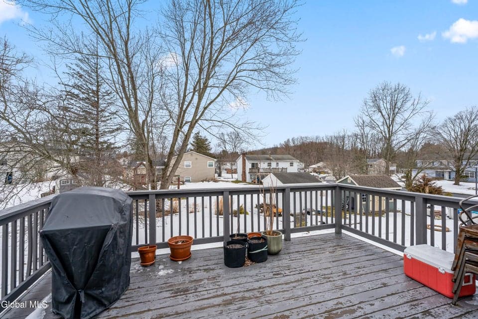 203 Deerfield Court, photo 5