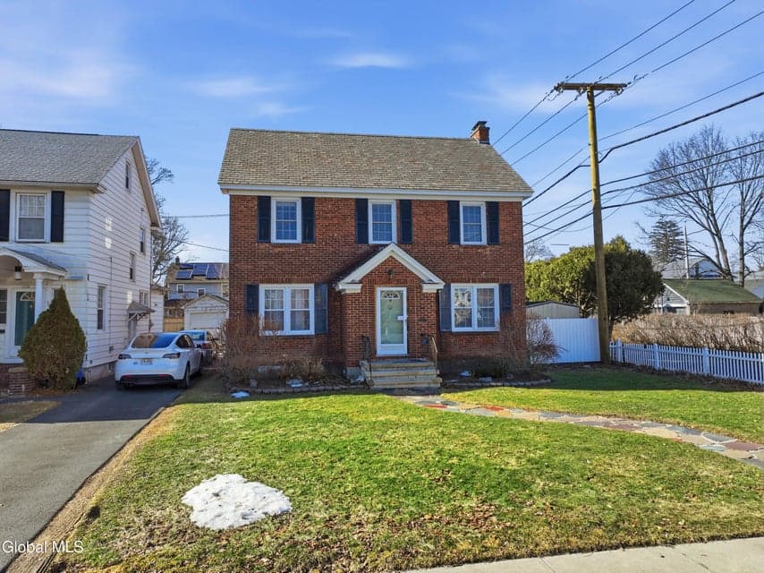 48 Van Schoick Avenue, photo 1