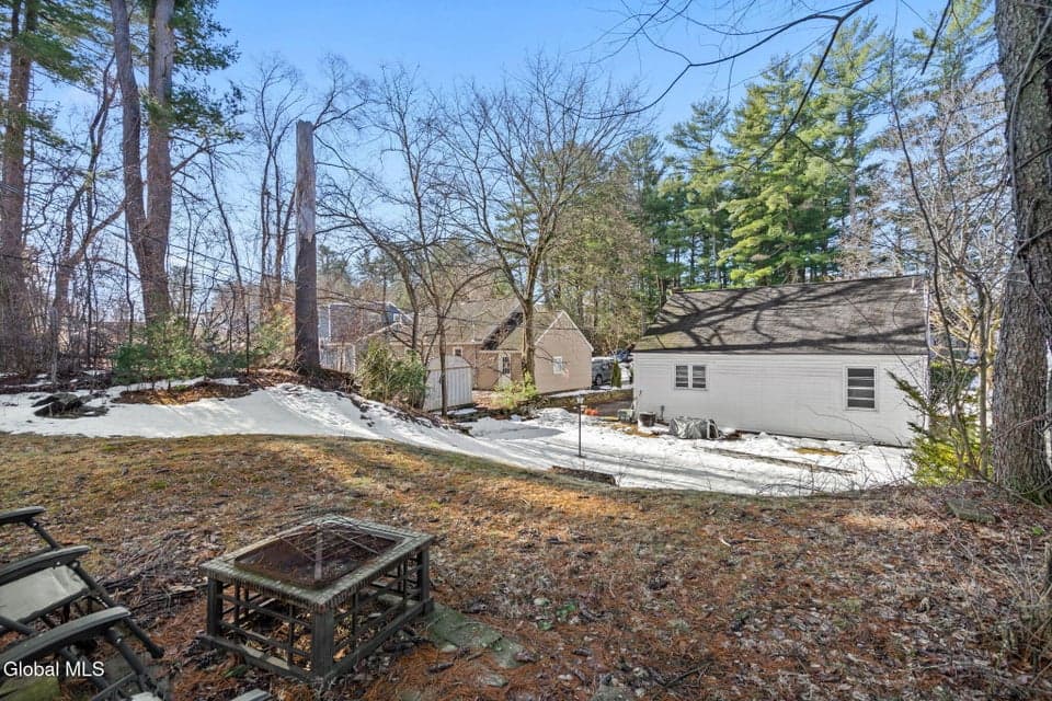 27 Dresden Court, Guilderland, NY, photo 5