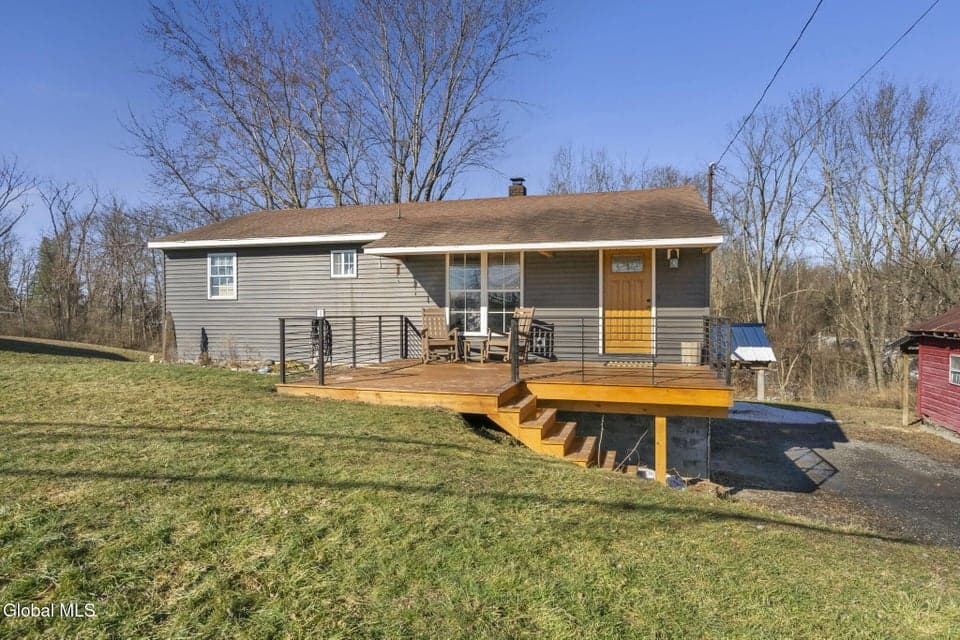 437 Sharptown Road, photo 2