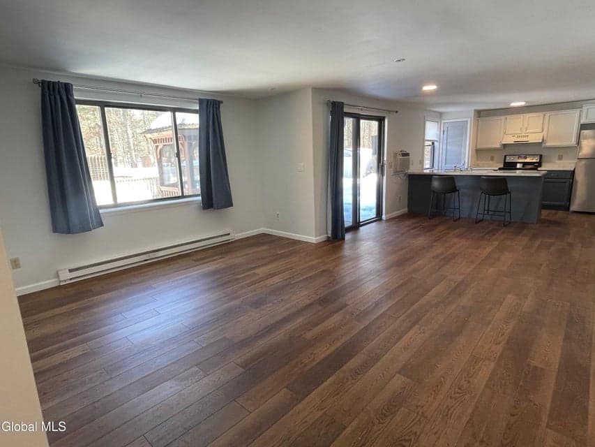 60 Snowberry Road, Malta, NY, photo 4