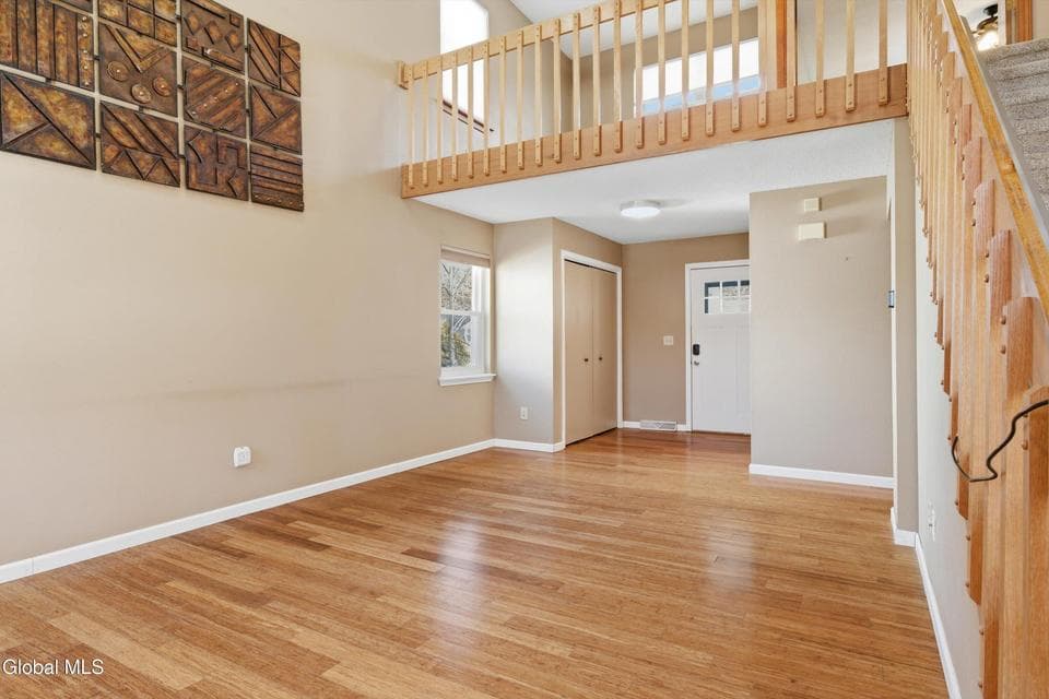 35 Heyden Road, Troy, NY 12180, photo 5
