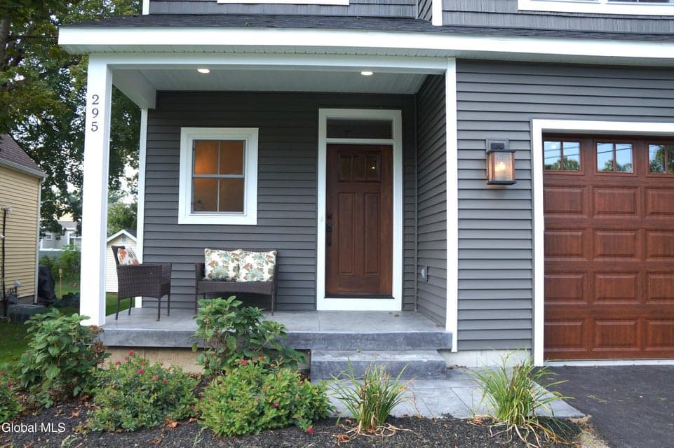 295 Jefferson Street, Saratoga Springs, Inside, NY 12866, photo 3
