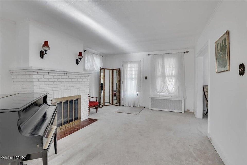 1028 Maryland Avenue, Schenectady, NY, photo 3