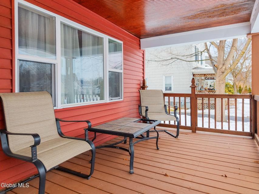 31 Cooper Avenue, photo 4