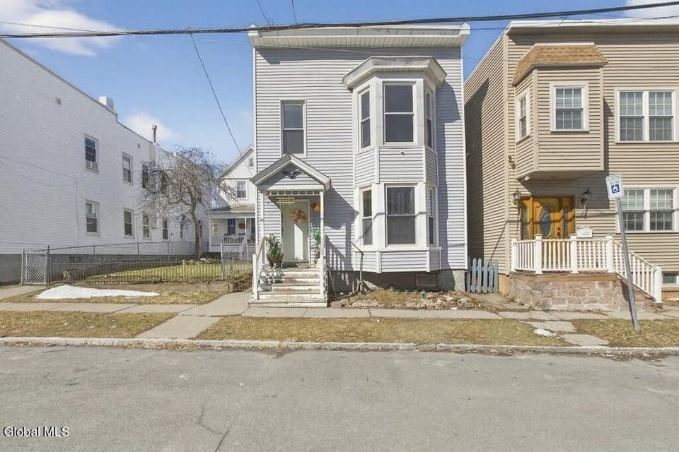 1525 6th Avenue, photo 1