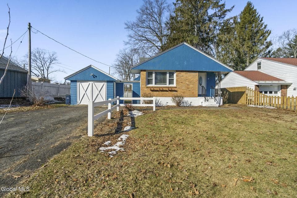 10 Juracka Parkway, photo 2