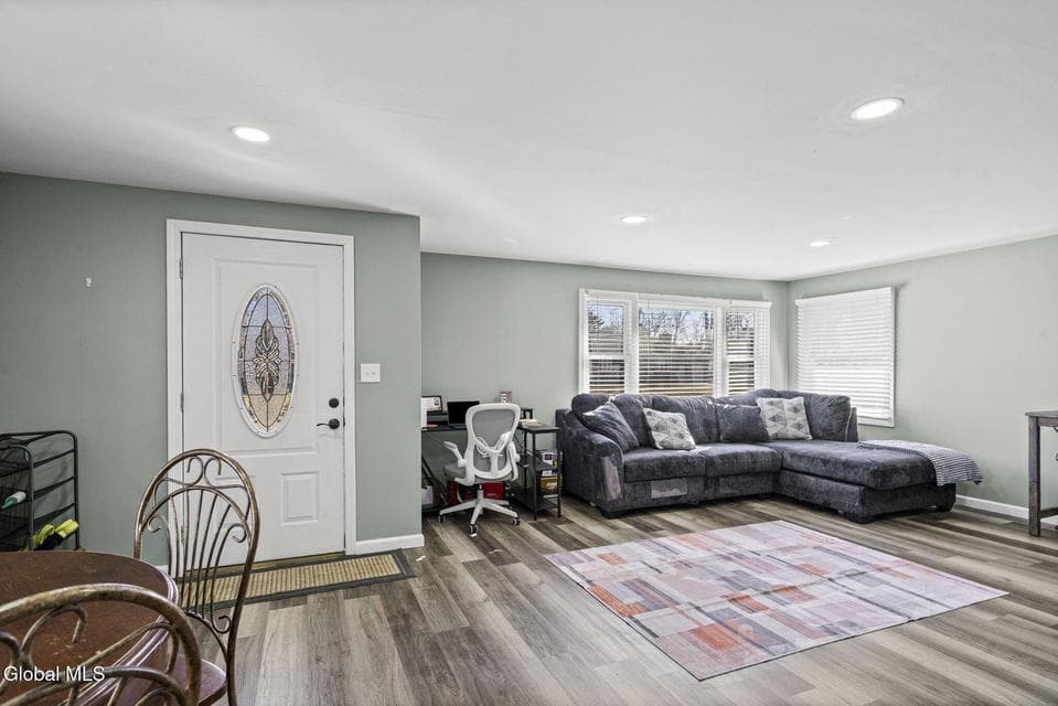10 Juracka Parkway, photo 4