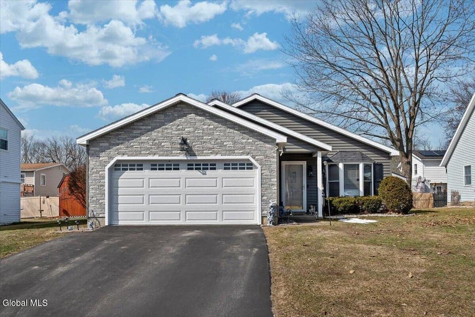 25 Cartwheel Drive, photo 1
