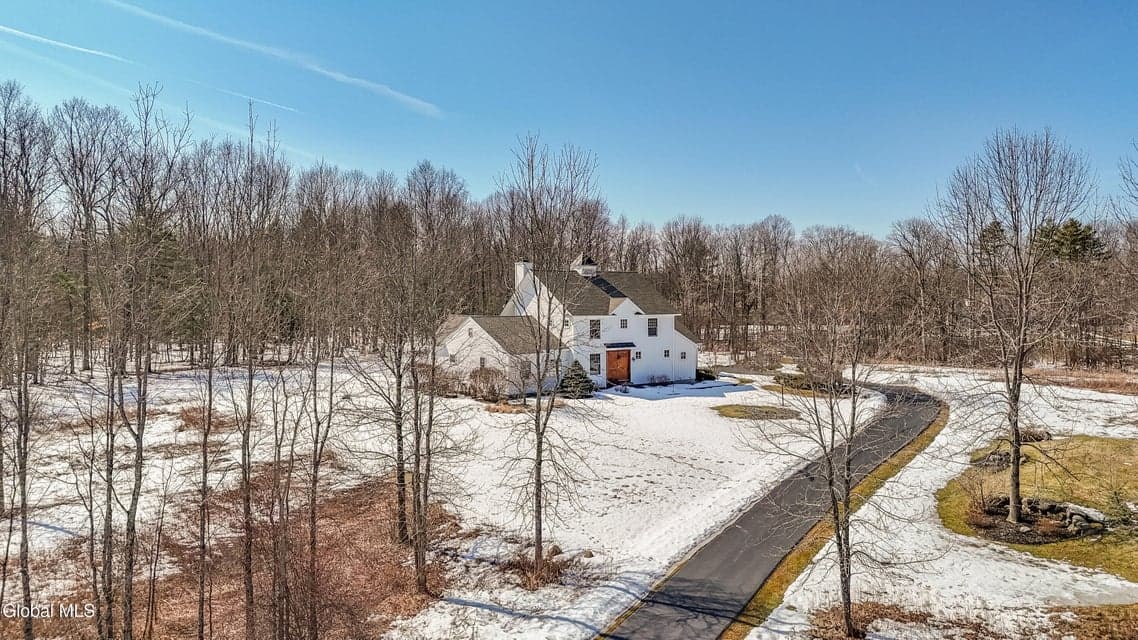 13 Saratoga Farm Road, photo 4