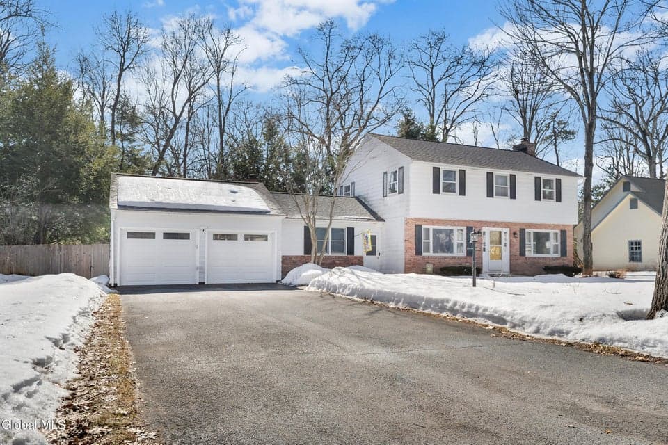 15 Cedarwood Drive, Queensbury, NY, photo 4