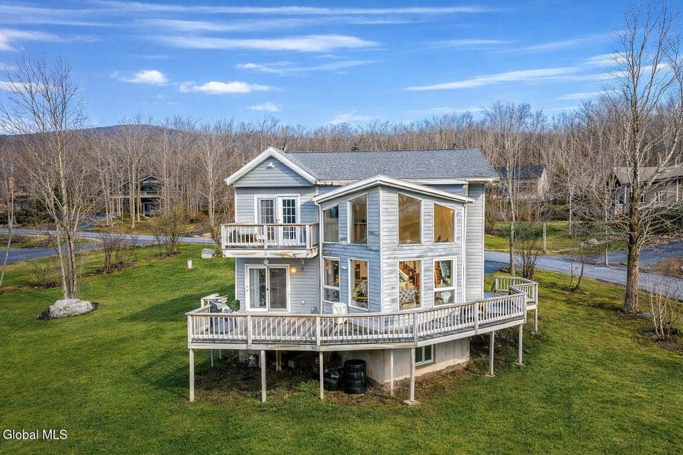 167 Botti Drive, photo 1