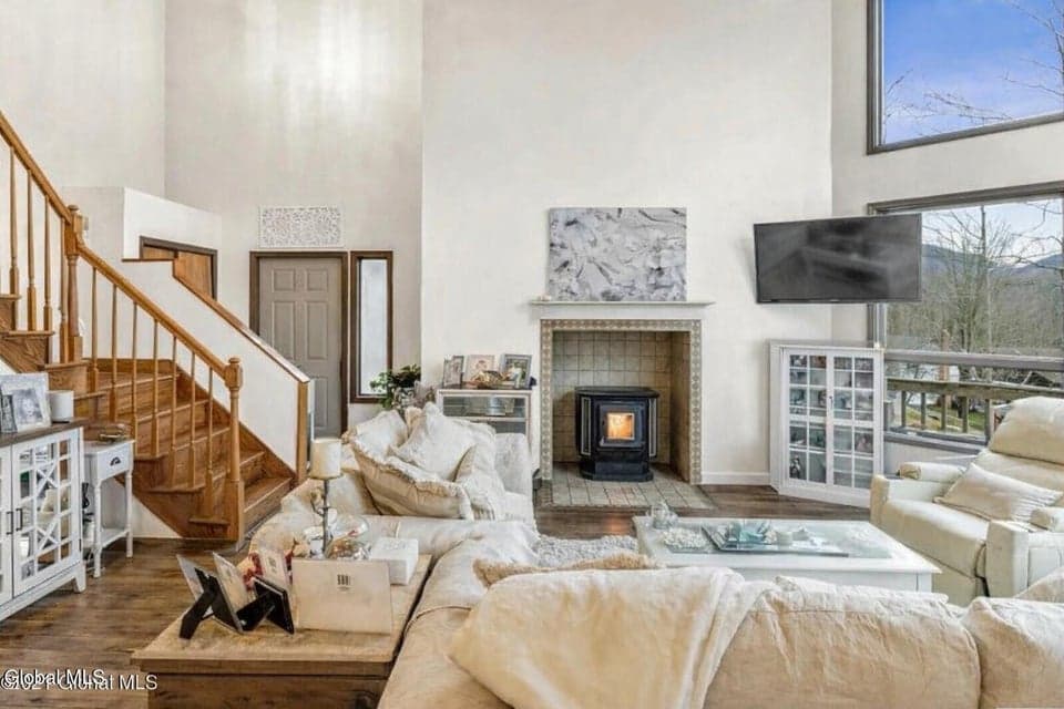 167 Botti Drive, photo 3
