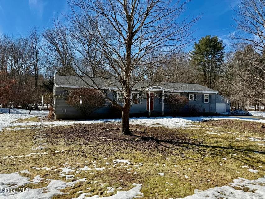 1.42 acres · Duplex, photo 1