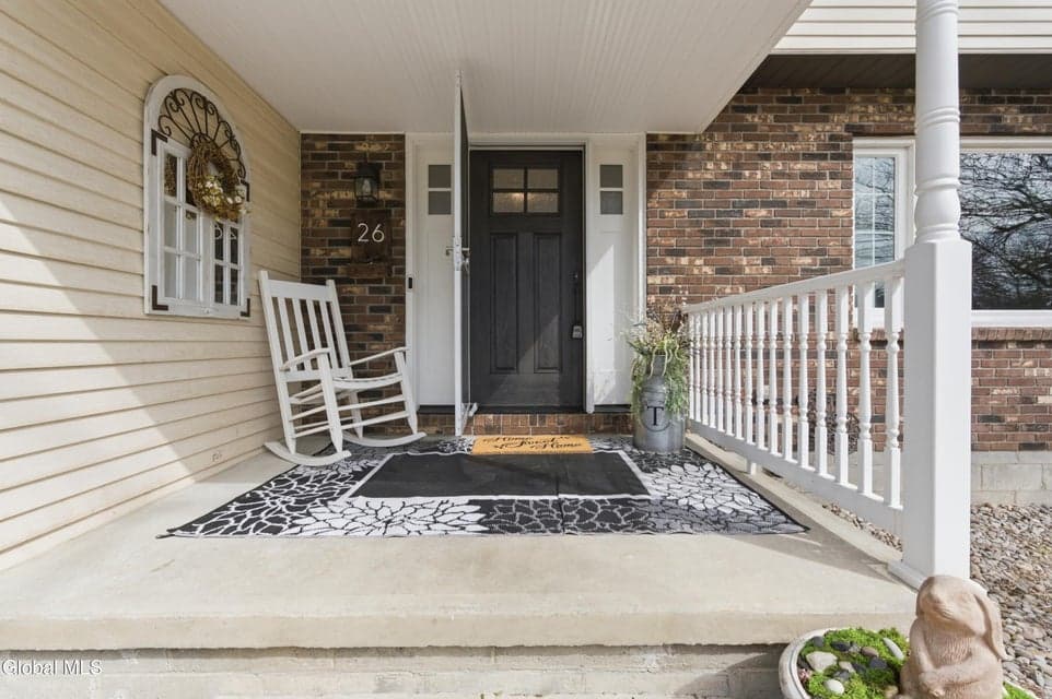 26 Sussex Way, Niskayuna, NY 12309, photo 2