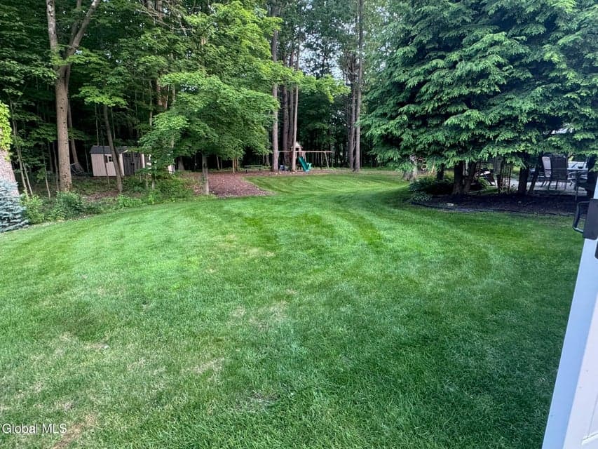 32 Guilder Place, Clifton Park, NY, photo 4