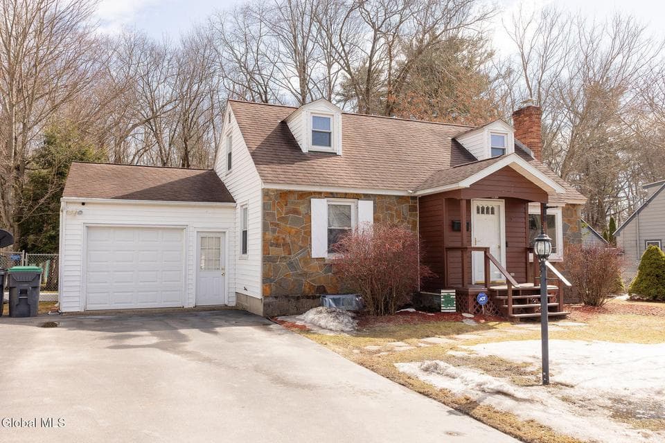 19 Willow Lane, Glenville, NY, photo 2