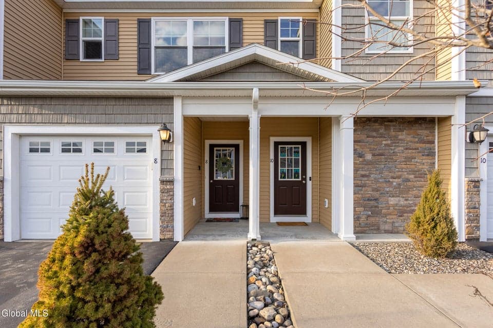 8 Clarice Lane, photo 2