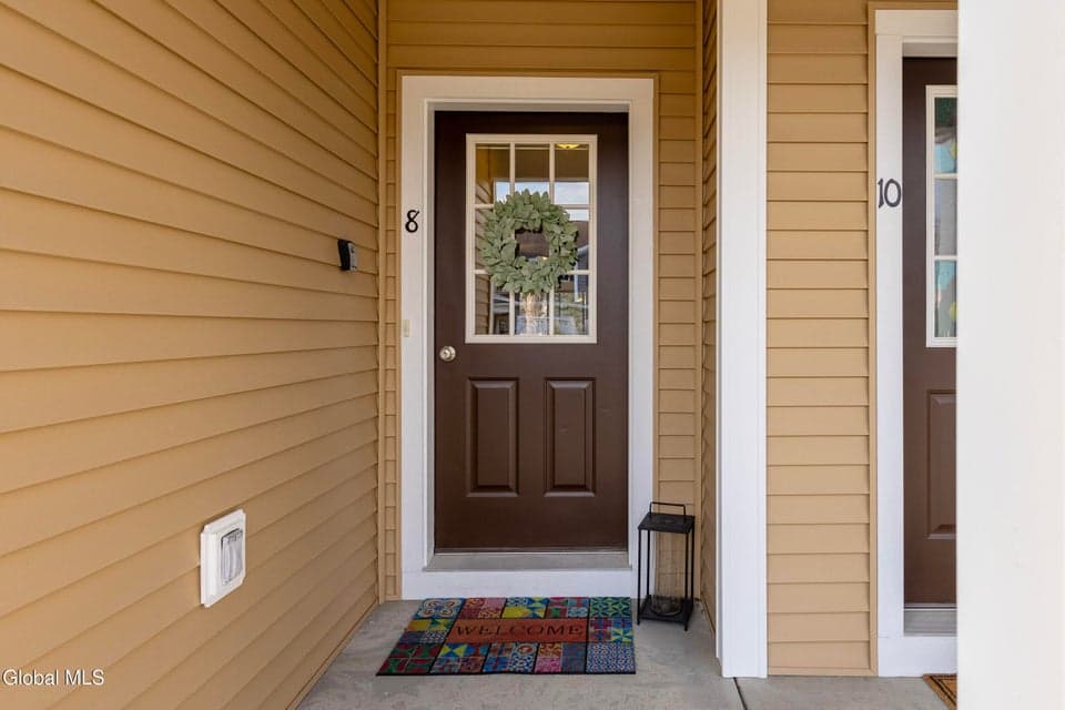8 Clarice Lane, photo 3