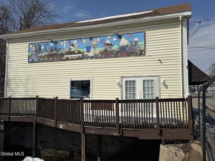 87 W Fulton Street, photo 3