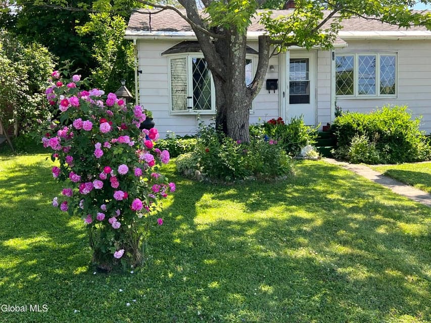 12 3rd Avenue, Ticonderoga, NY, photo 2