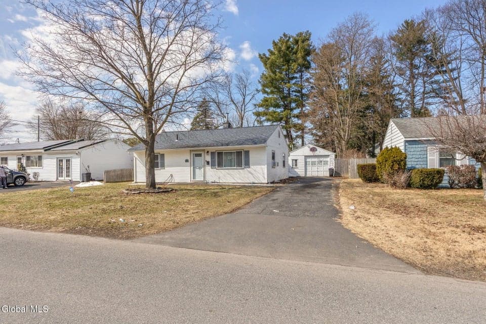 247 Chiswell Road, photo 2
