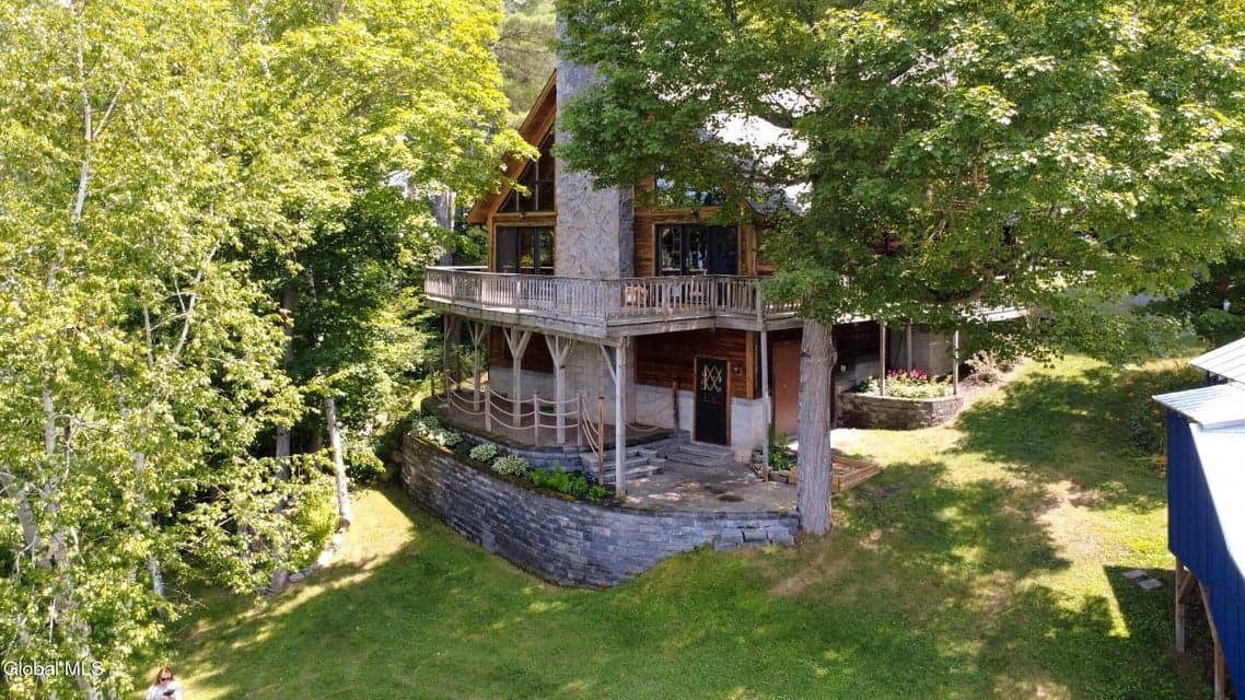 3429 S Shore Road, photo 2