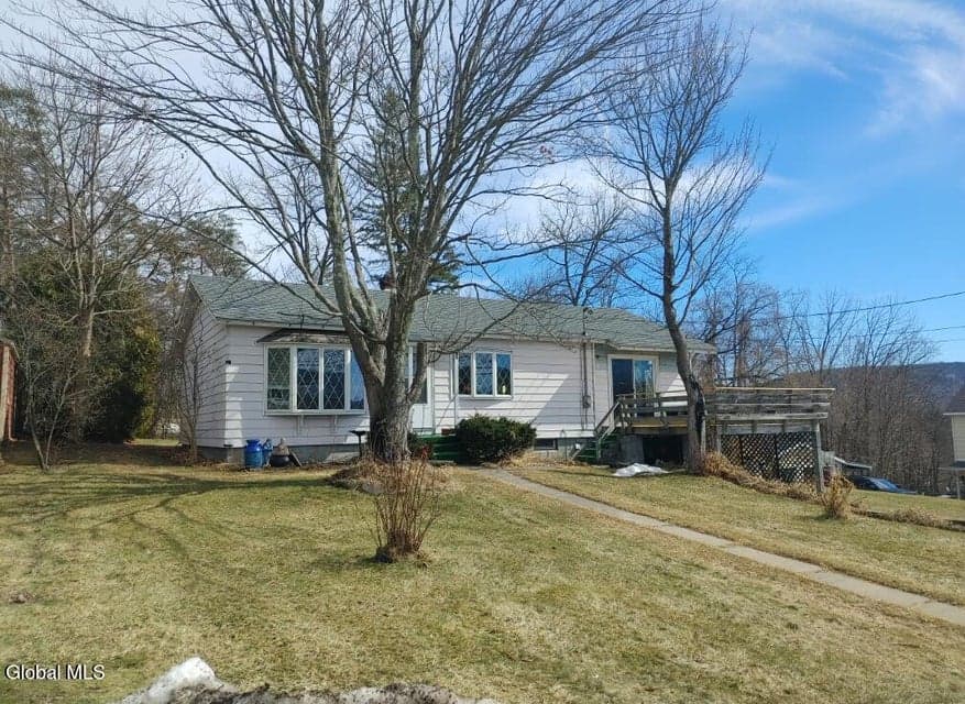 12 3rd Avenue, Ticonderoga, NY, photo 1